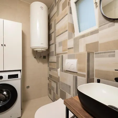 3 Bedroom Luxurious In 펜션