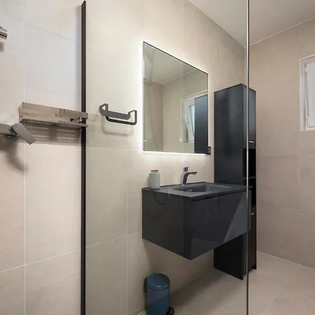 3 Bedroom Luxurious In Dom wakacyjny Labin (Istria)