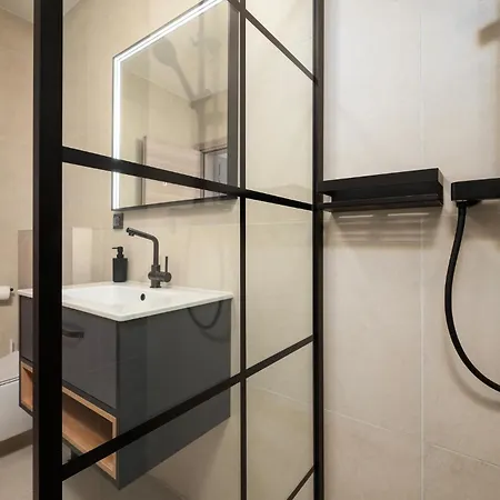 3 Bedroom Luxurious In *