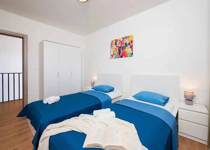 Semesterbostad Cozy In With Wifi Labin (Istria)